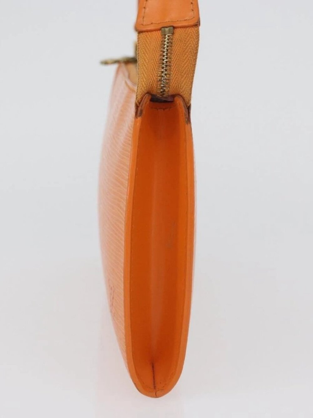 LOUIS VUITTON Epi Pochette Accessoires Pouch Orange Mandarin M5294H Auth 172673 - Picture 6 of 16